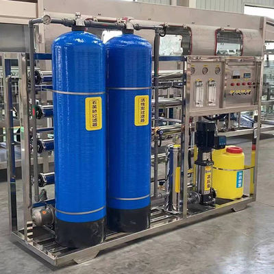 ราคาดีที่สุด 2000LPH RO เครื่องล้างน้ํา Umipolar สําหรับโรงงานผลิต