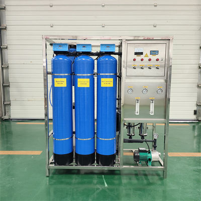 1 ส่วนประกอบหลัก 0.5 ตัน อุปกรณ์บํารุงน้ํา RO Reverse Osmosis สําหรับน้ําบริสุทธิ์อุตสาหกรรม
