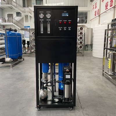 เครื่องปรับออสมอสซิสทางอุตสาหกรรมพาณิชย์ 500L ระยะเดียว สําหรับการบําบัดน้ําที่มีประสิทธิภาพ