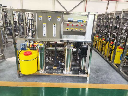 อุปกรณ์ทําความสะอาดน้ําแบบออสโมสิสกลับห้องปฏิบัติการ อุปกรณ์ทําความสะอาดน้ําแบบดื่มตรง